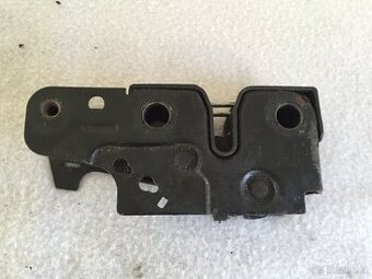 VW GOLF 5 2003-2008 - ZÁMEK KAPOTY