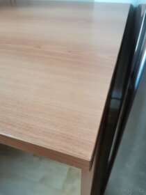 Kancelářský stůl