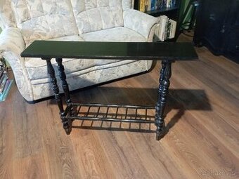 Konzolový stolek dřevěný