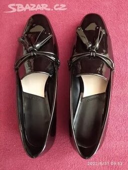 DÁMSKÉ LAKOVKY - nové, vel. 39.