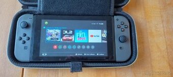 Nintendo switch + ringfit + doplňky