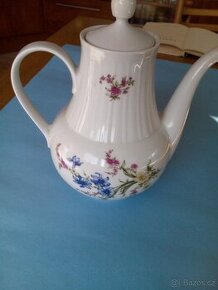 Prodám značkovou porcelánovou čajovou konvici - RETRO