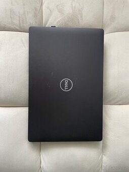 Notebook dell v luxusnim stavu