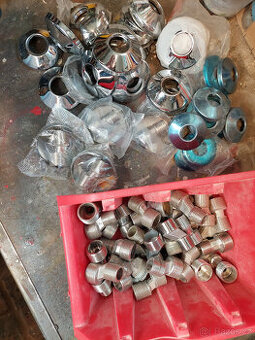 vodovodnímontážníredukce podbateriecca40ks+kryty