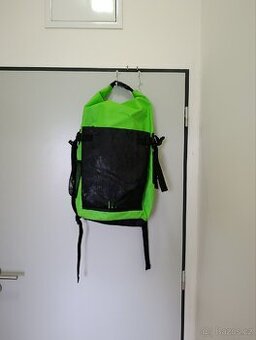 Vodotěsný batoh, votěsná brašna.