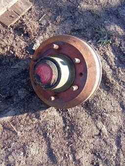 Náboj nápravy unhz 500