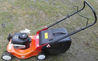 Benzínová sekačka OLEO-MAC motor Briggs & Stratton