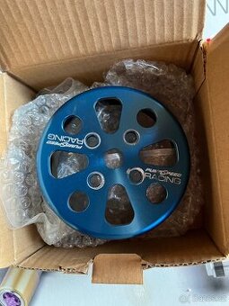 Fiesta st180 - řemenice vodní pumpy Pumaspeed