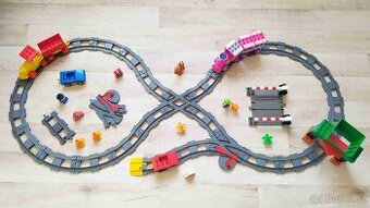 DUPLO vláčky pro začátečníky, koleje,loko,vagony, doplňky