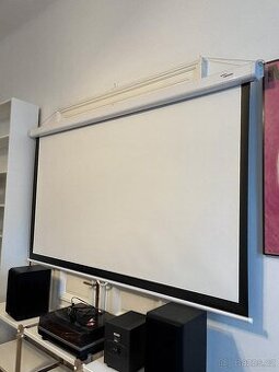 Optoma projekční plátno