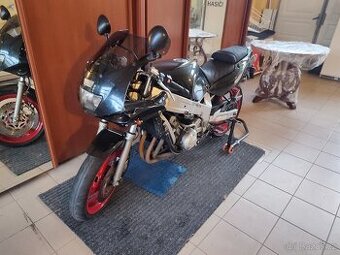 Yamaha FZR 600 3HE 67kw, A2, padená
