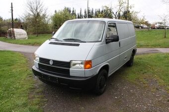 Volkswagen Transporter 1.9 TDI, 3 Místa, tažné zařízení