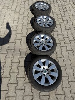 Alu kola Škoda Superb + letní pneu