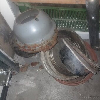 WARTBURG 311 hrnce svetel a 5ks poklic na renovaci