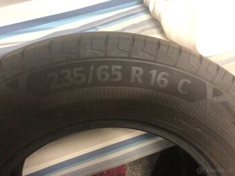 Nejeté pneu 235/65 R16 C Continental Vancontact Eco