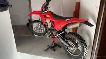 Beta RR 390