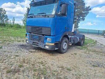 Volvo traktor