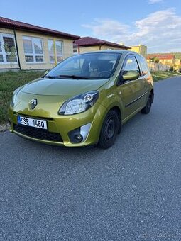Renault Twingo 2 1.2 43kw 2009 rok nová Stk, klima