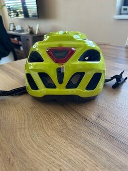Prodám cyklistickou přílbu - 1