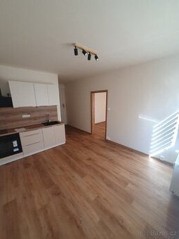 Pronájem 2kk, ul. Revoluční, Svitavy