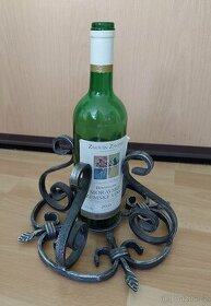 Stojan na víno-kovářská práce