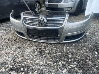 Golf 5 přední nárazník LA7W - 1