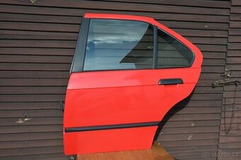 Zadní L dveře na BMW e36 sedan