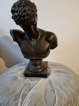 Vynikající bronzová busta Hermese