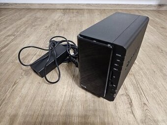 PRODÁM NAS SYNOLOGY DS212+ + 2x 6TB HDD SEAGATE SKYHAWK