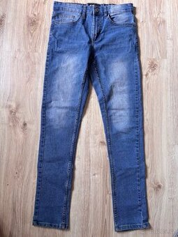 Pánské nebo chlapecké džíny velikosti W30