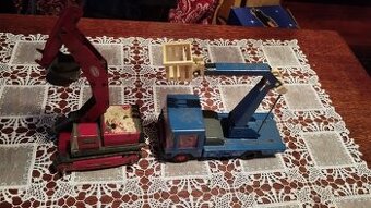 Prodám staré hračky