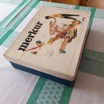 Ikonická konstrukční stavebnice MERKUR 7, z r. 1982