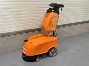 Daewoo DAXM30 - akumulátorový mycí / čistící stroj