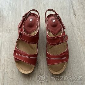 Nové dámské sandály velikosti 36