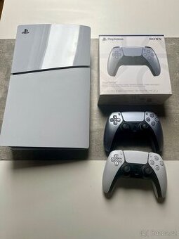 Ps5 slim 1TB + ovladače