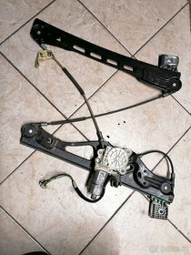 Stahovačka MB E 211