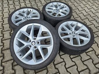 Originální Alu SEAT Leon 5x112 Letní 225/40/18