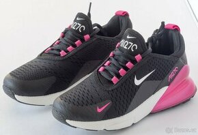 sportovní boty Nike