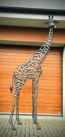 Kovová žirafa,plastika,socha