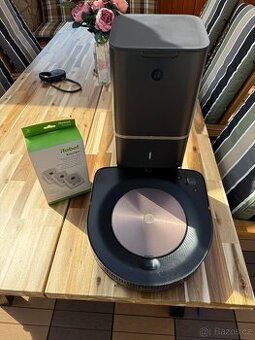 Robotický vysavač iRobot Roomba S9+ 9558 černý