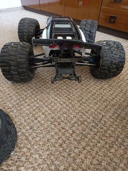 RC Traxxas erevo