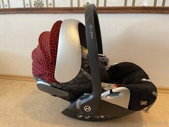 Autosedačka Cybex s otočnou základnou