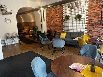 Plně vybavený prostor bistra/kavárny/cukrárny/restaurace - 1