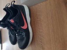 Tenisky Nike vel.34