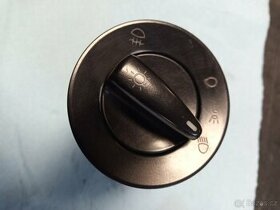 Spínač světel 1C0 941 531