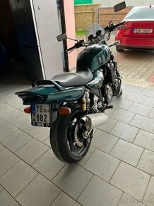 Yamaha XJR 1300