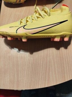 Kopačky zn.NIKE vel.34