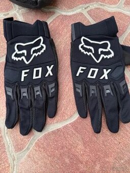 prodám nepoužité rukavice fox
