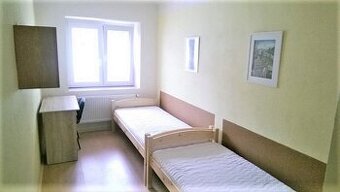 2.lůž. pok. RD Klobásova, St. Lískovec, studenti/ky, 1.9.25