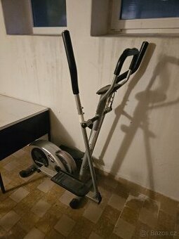 Eliptický trenažér / Orbitrek / Crossový trenažér